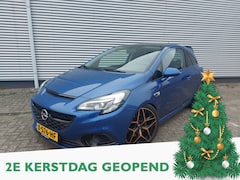 Opel Corsa - 1.6 Turbo OPC Nurnberg Edit. airco, cruisecontrol, parkeersensoren achter, panoramadak,