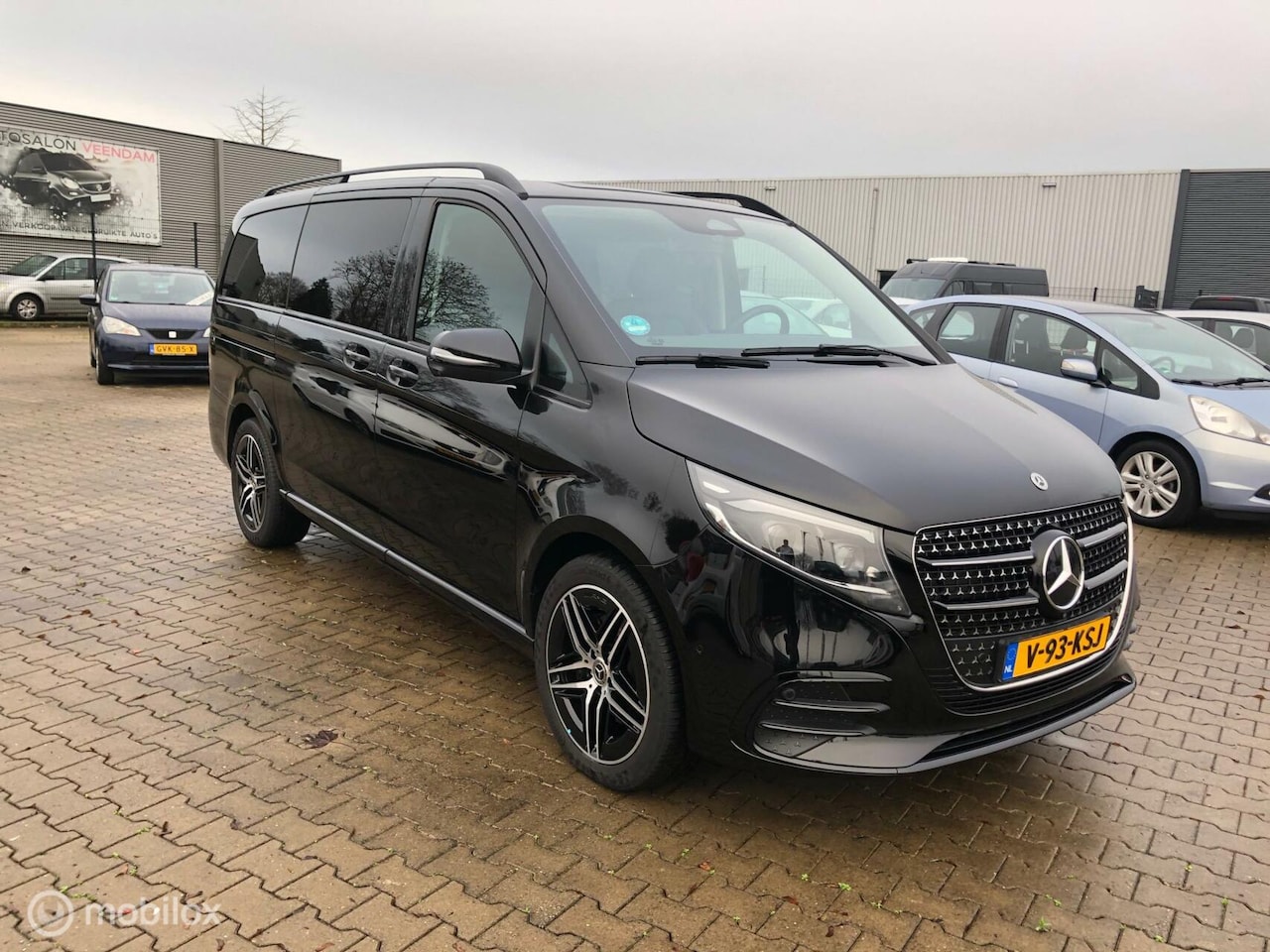 Mercedes-Benz V-klasse - 300d 4-MATIC AMG LANG DC VOLLL OPTIE,S - AutoWereld.nl