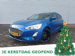 Ford Focus Wagon - 1.0 EcoBoost Titanium Business Automaat, airco, cruise, afneembare trekhaak, navigatie, pa