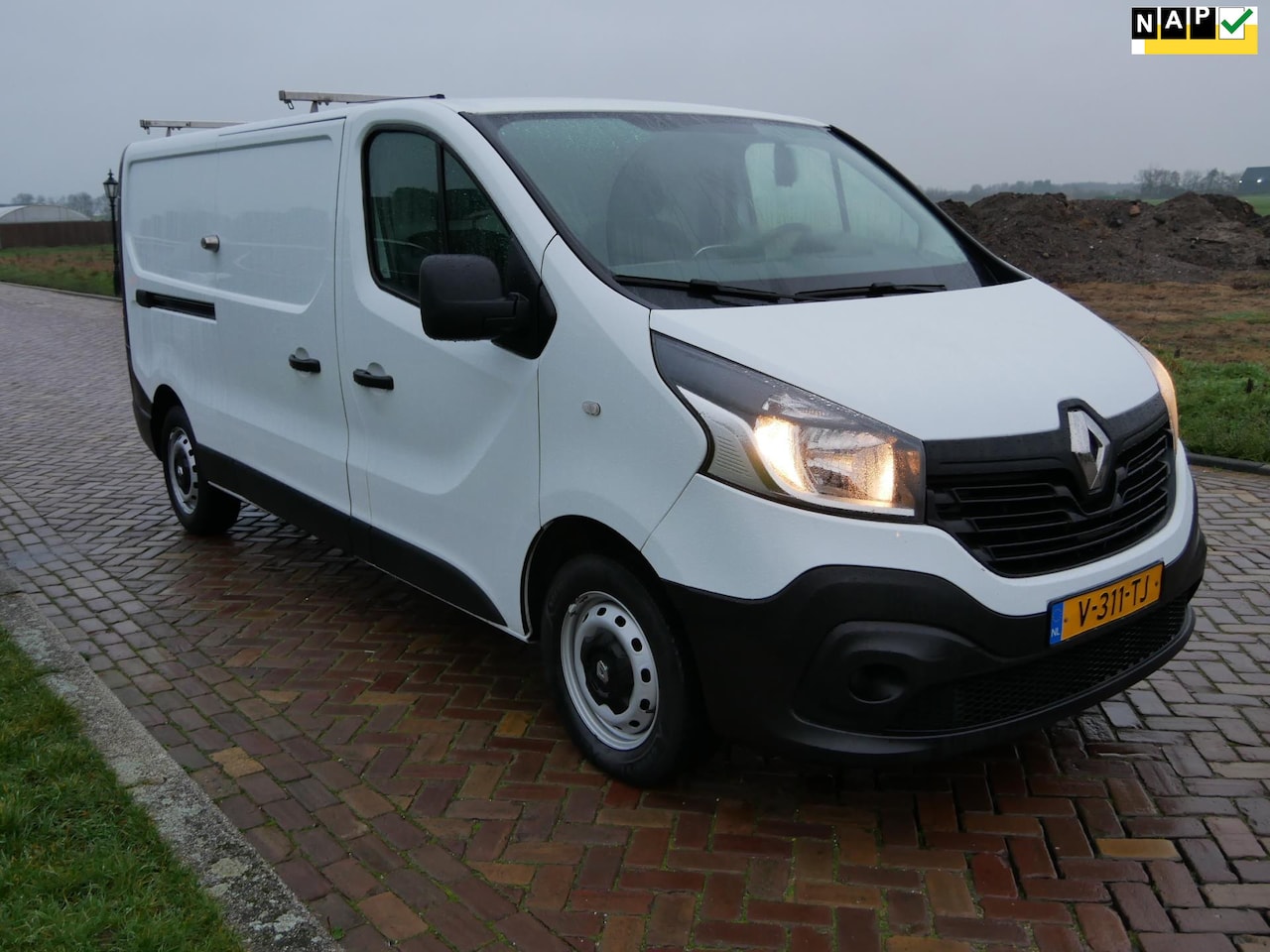 Renault Trafic - 1.6 dCi T29 L2H1 Comfort 92kW AC NAVI 2XDOOR - AutoWereld.nl