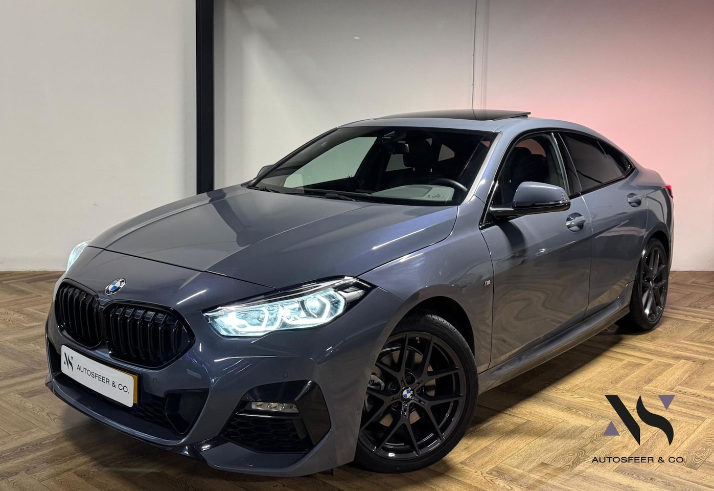 BMW 2-serie Gran Coupé - 218i M-pakket PANO - AutoWereld.nl