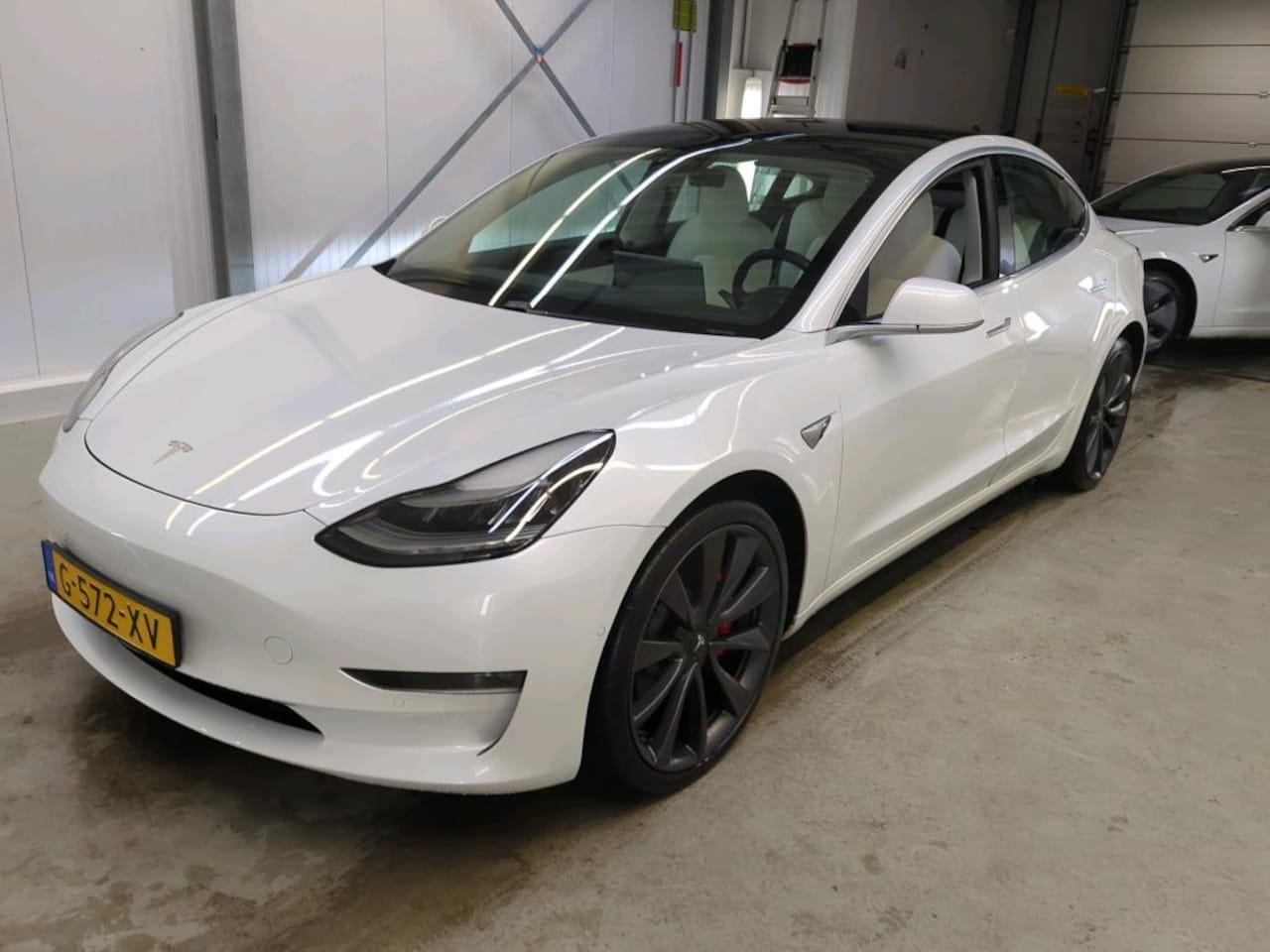 Tesla Model 3 - Performance AWD 462pk 75 kWh [ AUTOPILOT+530KM WLTP+PREMIUM AUDIO ] - AutoWereld.nl