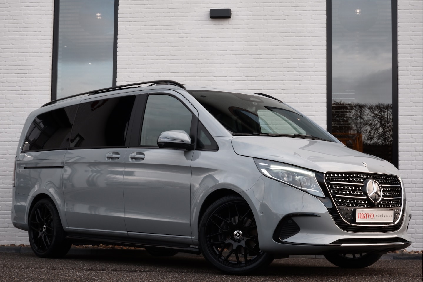 Mercedes-Benz V-klasse - 250d / DC / New Model / Panorama / 2x Elec Schuifd / 360 Cam / Burmester / Vol Opties / NI - AutoWereld.nl