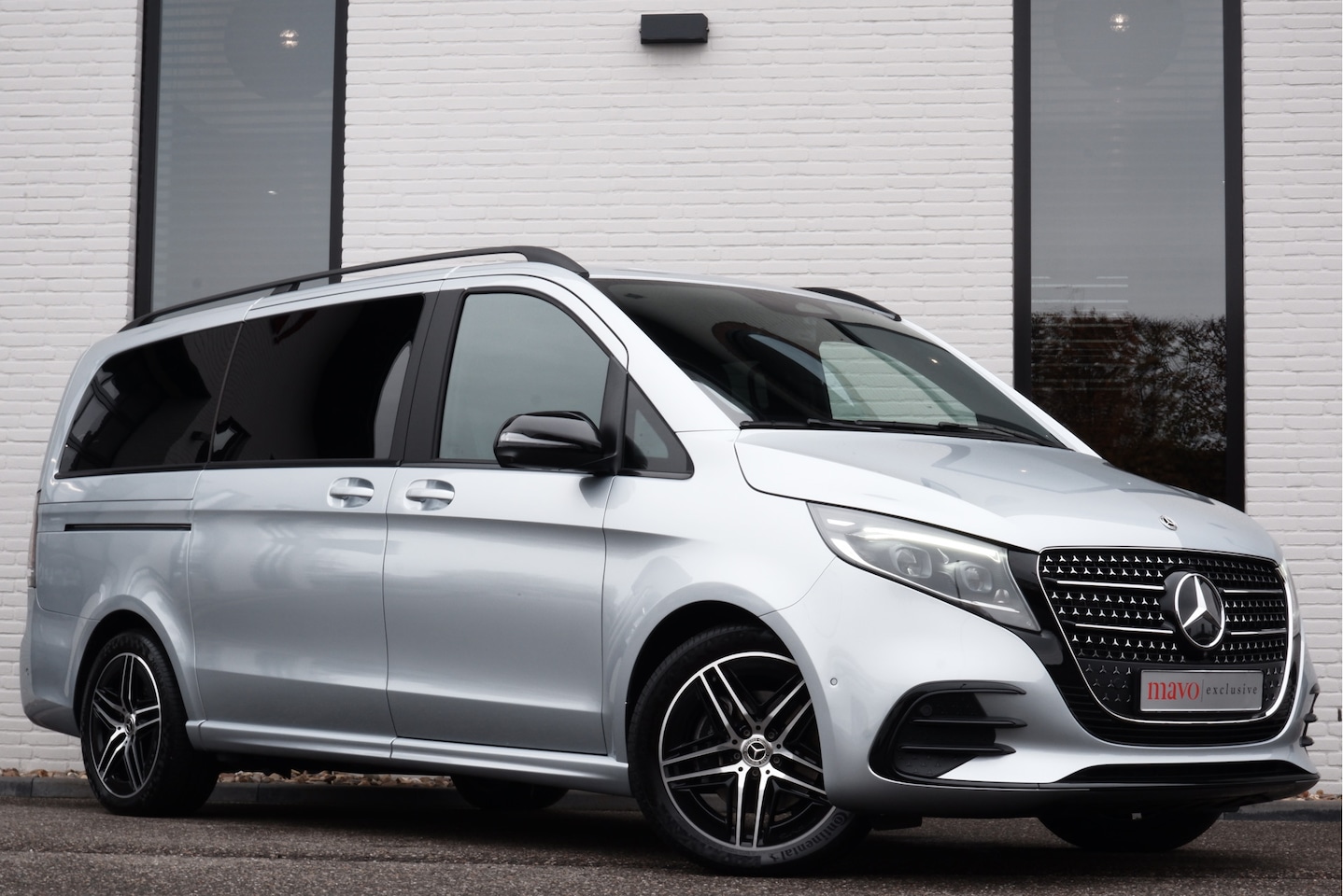 Mercedes-Benz V-klasse - 250d / DC / AMG / New Model / 2x Elec Schuifd / 360 Cam / Burmester / Vol Opties / NIEUWST - AutoWereld.nl