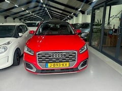 Audi Q2 - 35 TFSI panorama-keyless-go