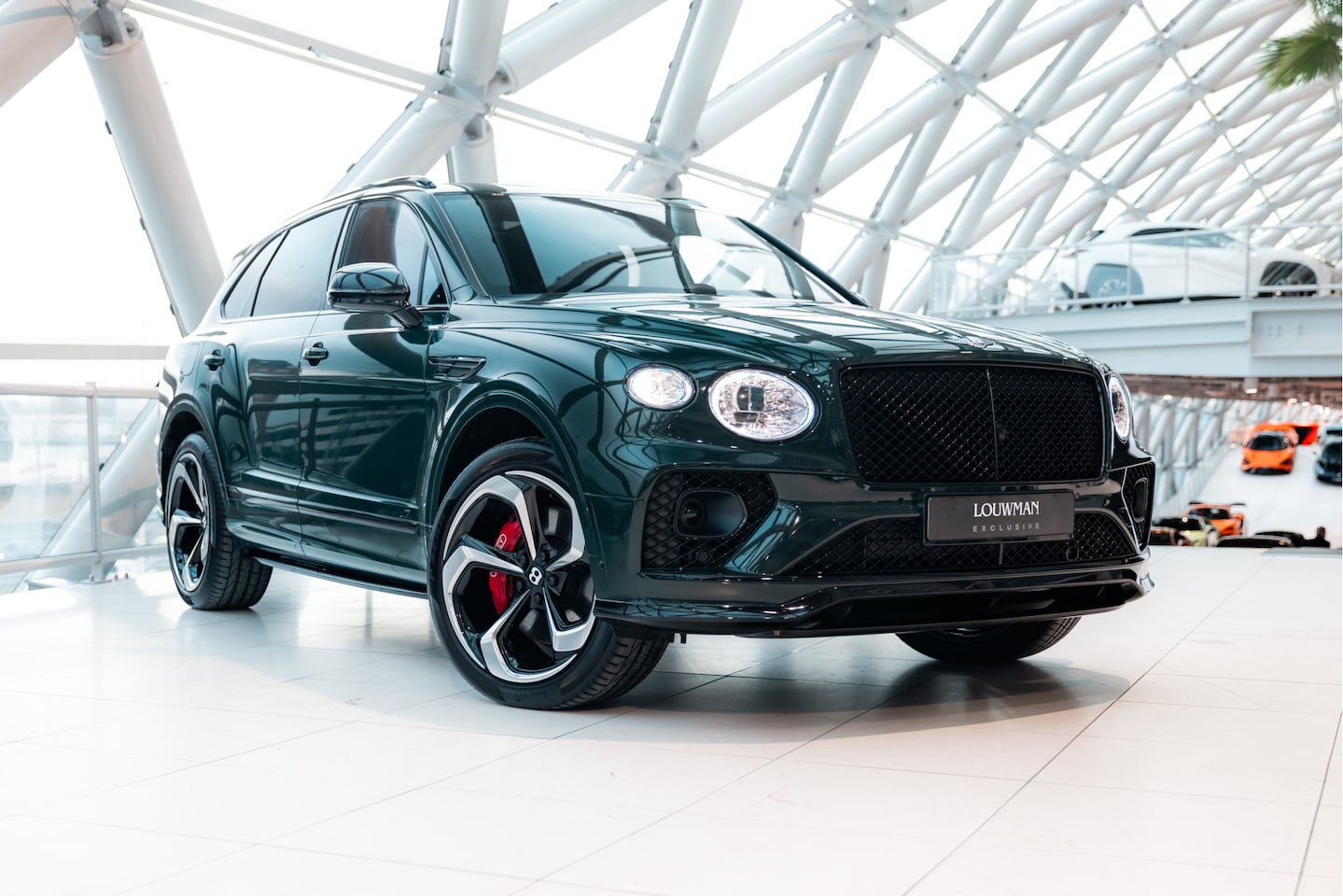 Bentley Bentayga - V8 S | Rear Entertainment | Touring Spec | Carbon interior | - AutoWereld.nl