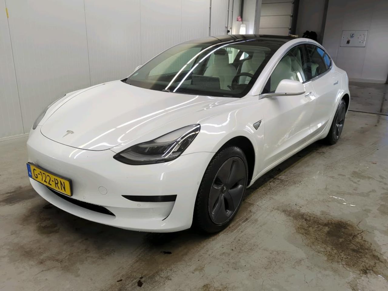 Tesla Model 3 - Standard RWD Plus [ AUTOPILOT+60 kWh+PREMIUM AUDIO ] - AutoWereld.nl