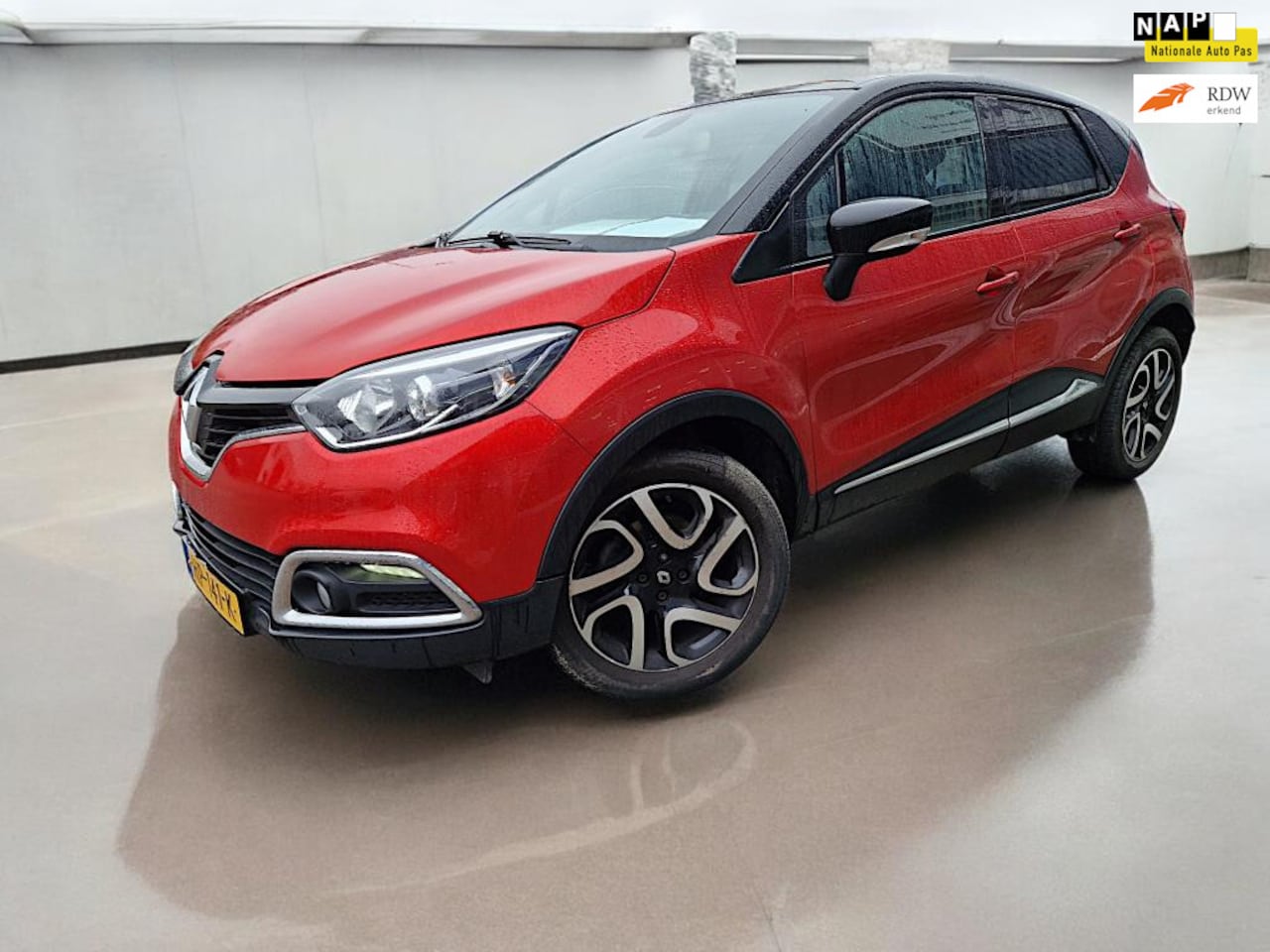 Renault Captur - 1.2 TCe Dynamique 1.2 TCe Dynamique, Automaat, Trekhaak, Complete historie, Parkeercamera - AutoWereld.nl