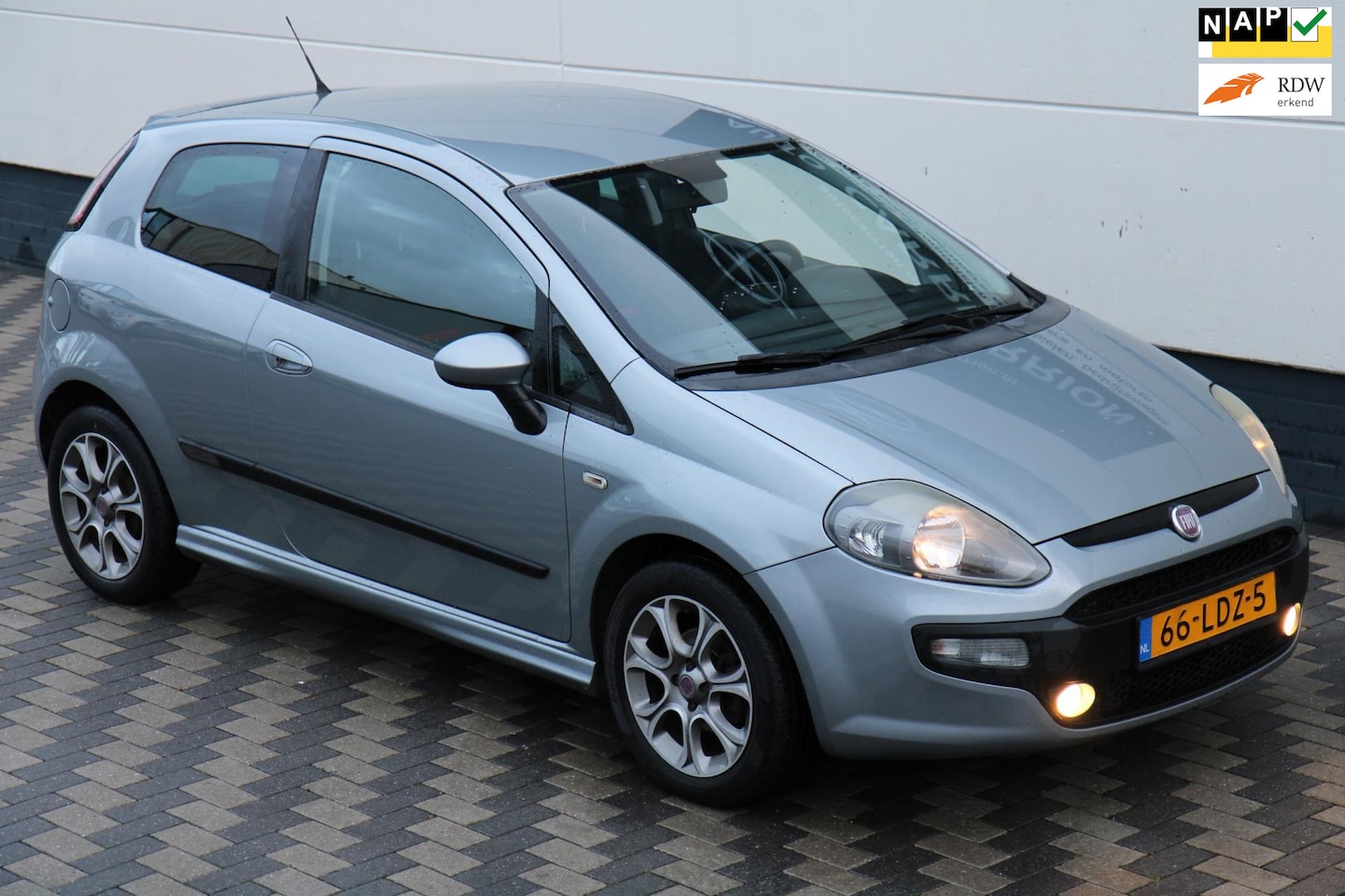 Fiat Punto Evo - 1.4 Racing Airco Climate NAP APK !! - AutoWereld.nl