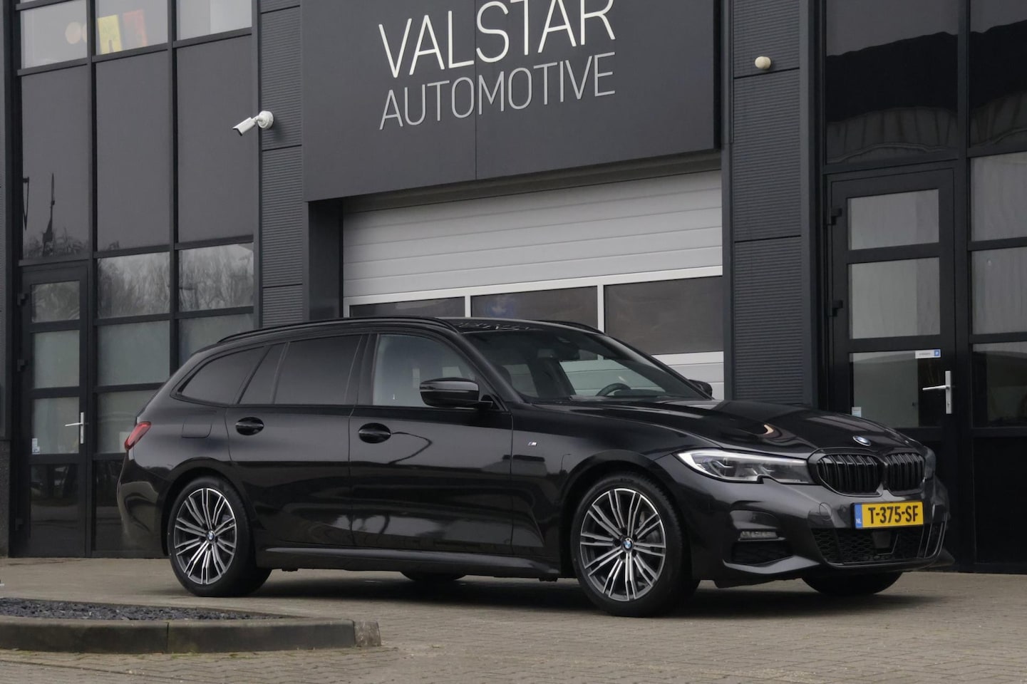 BMW 3-serie Touring - 318i|M-pakket|Laser|Trekhaak|Veel opties! - AutoWereld.nl