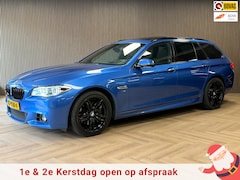 BMW 5-serie Touring - 535xd High Executive M-pakket AUT. PANORAMADAK HEAD-UP LEDER NAVIGATIE CAMERA STOELVERWARM