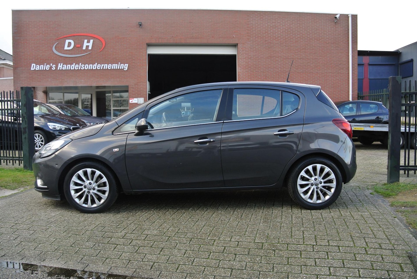 Opel Corsa - 1.0 Turbo Cosmo airco achteruitrijcamera inruil mogelijk nap - AutoWereld.nl