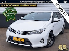 Toyota Auris - 1.8 Hybrid Aspiration Trekhaak, Achteruitrijcamera, Cruise Control, Climate control en Lic