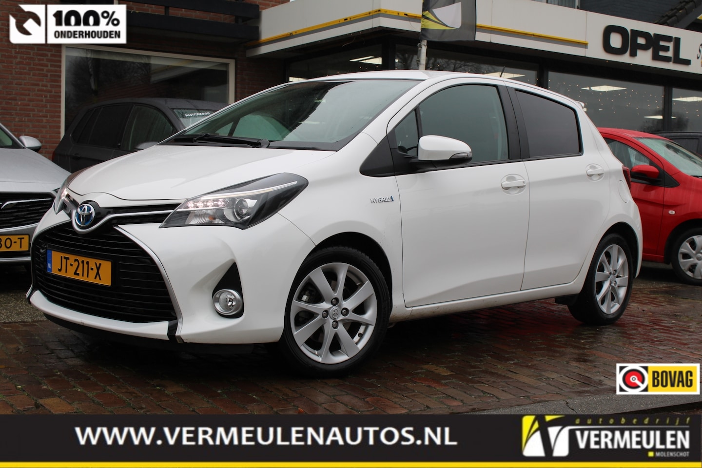 Toyota Yaris - 1.5 Full Hybrid 100PK Dynamic Automaat + 16"/ Clima/ Cruise/ Camera - AutoWereld.nl