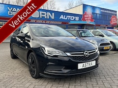 Opel Astra Sports Tourer - 1.0 Business Executive 1e eig Dealer Onderh 12 mnd Garantie