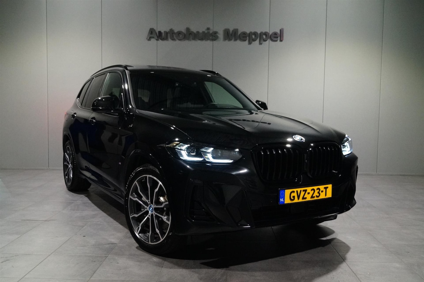 BMW X3 - 30e xDrive M-Sport | HUD | LED | 360camera | Panorama | Fabriek garantie | - AutoWereld.nl