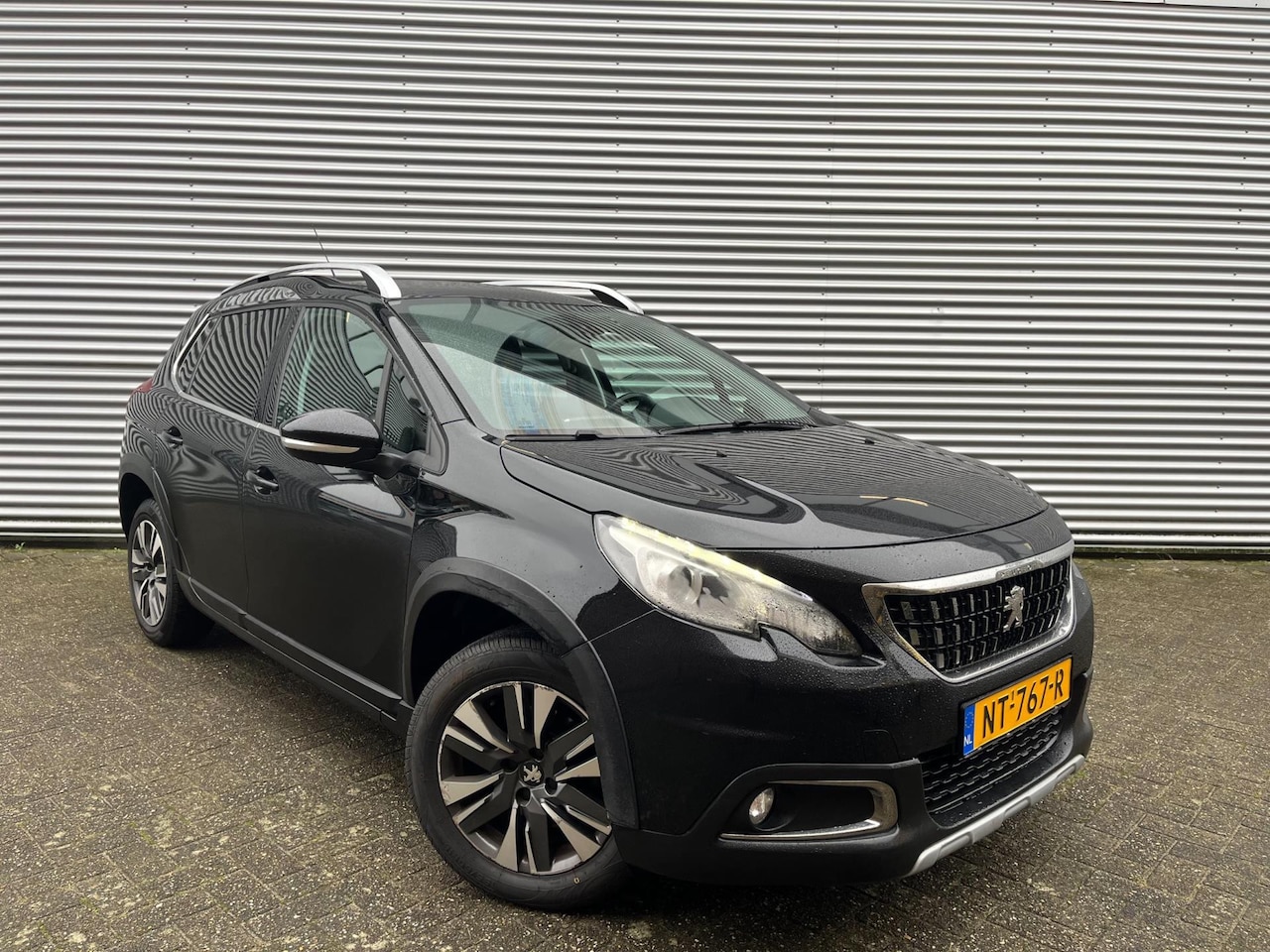 Peugeot 2008 - 1.2 PureTech Allure|Pano|Navi|Carplay|Cruise|PDC|Trekhaak| - AutoWereld.nl