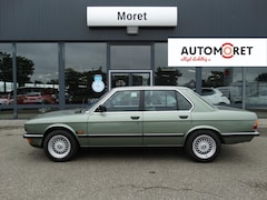 BMW 5-serie - 520i E28