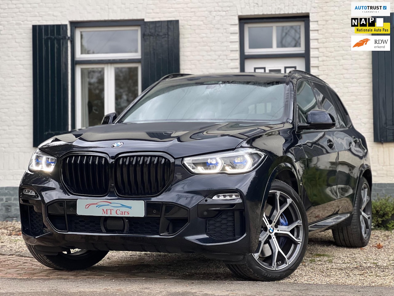 BMW X5 - XDrive40i High Executive|Pano|Trekhaak|Laser|Softclose| - AutoWereld.nl