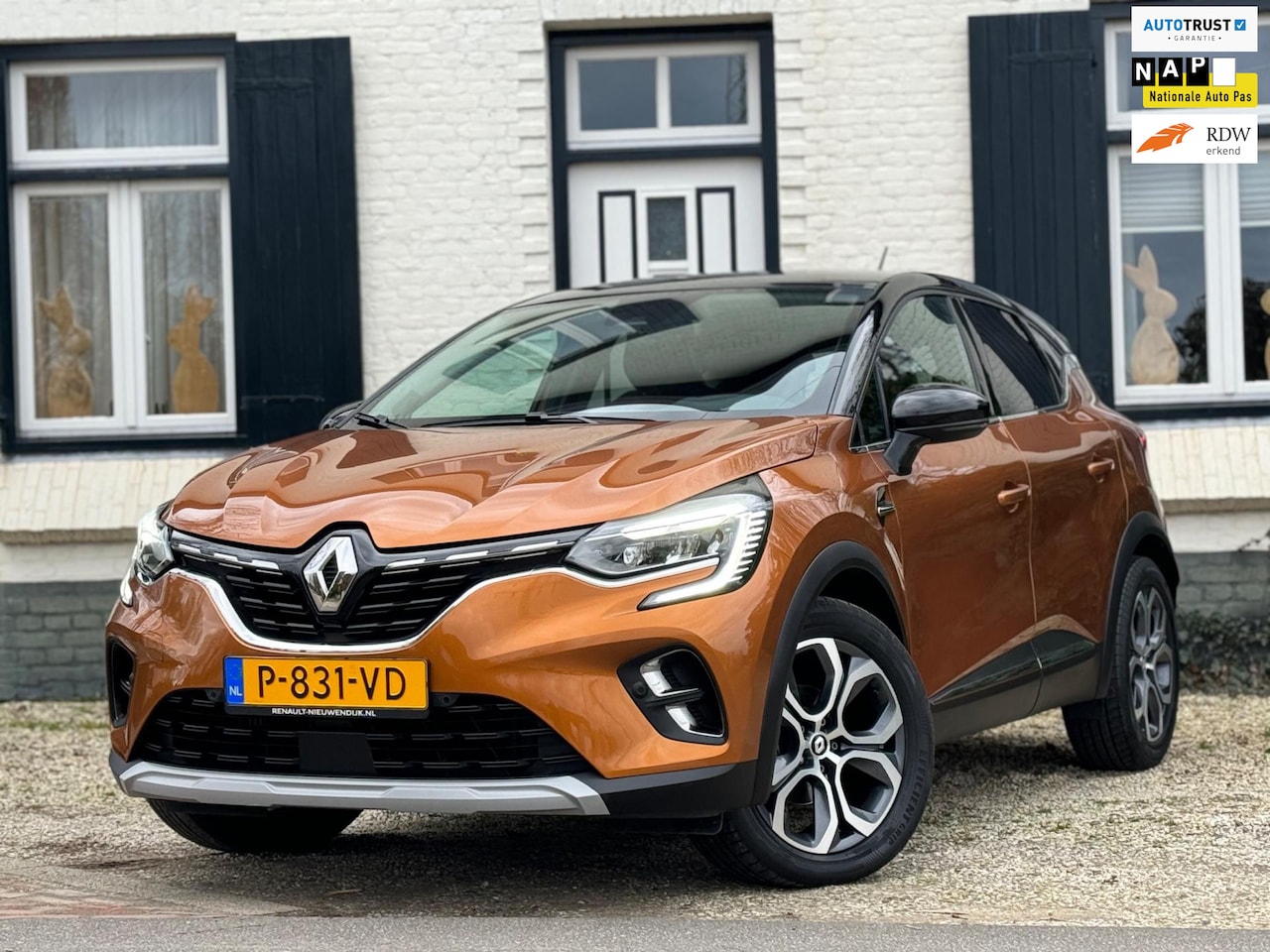 Renault Captur - 1.3 TCe 140 Intens|17DKM!|NAP|Camera|Bluetooth| - AutoWereld.nl