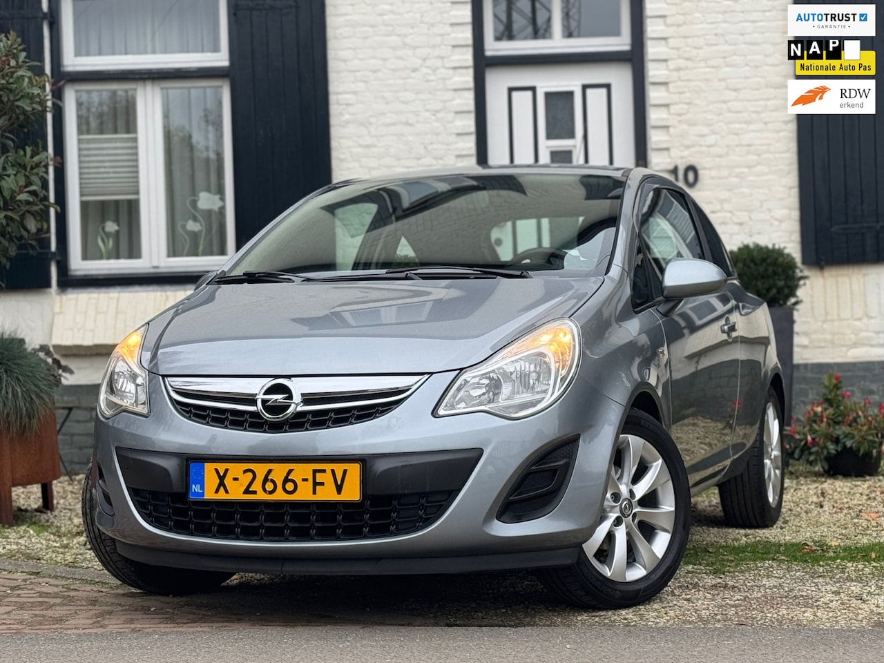 Opel Corsa - 1.2 EcoFlex Selection|Stoel/Stuurverwarming|Cruise|Nette auto! - AutoWereld.nl