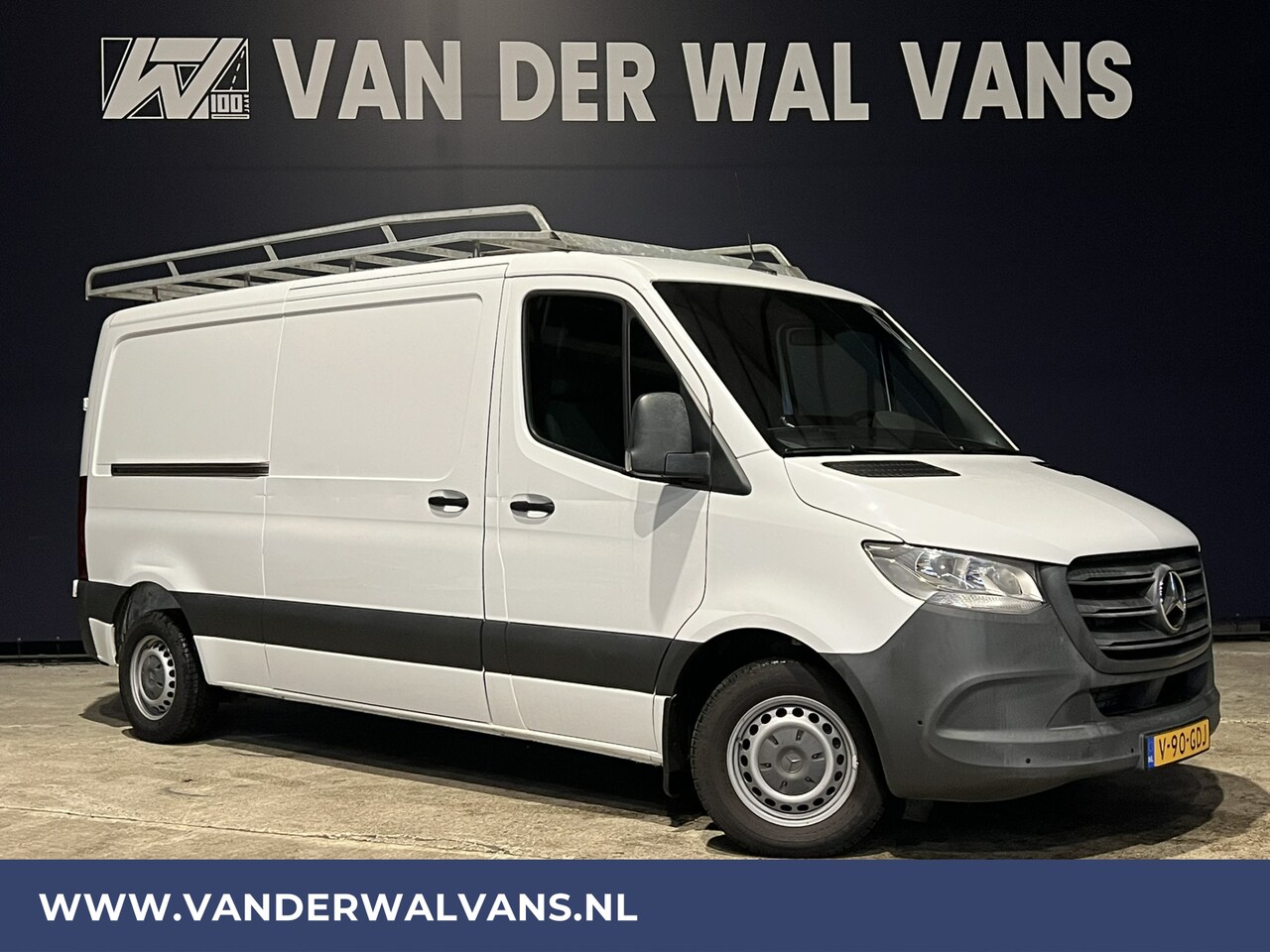 Mercedes-Benz Sprinter - 314 CDI 143pk L2H1 Euro6 Airco | Imperiaal | Camera | Navigatie | Cruisecontrol Parkeersen - AutoWereld.nl