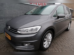 Volkswagen Touran - 1.4 TSI Highline Business R 7p Eerste eigenaar distributie vervangen bij 108196 km