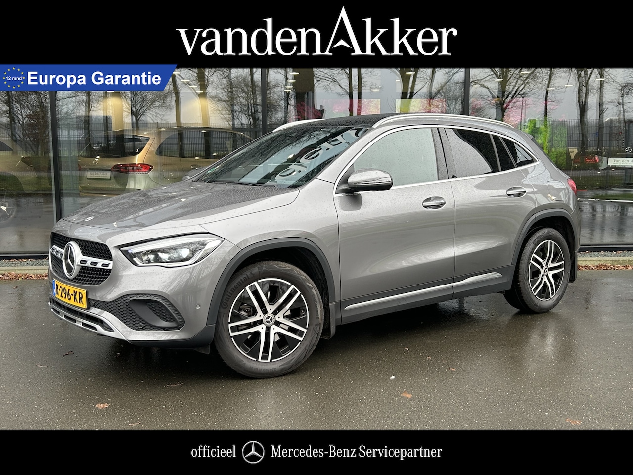 Mercedes-Benz GLA-Klasse - 200 Luxury // Panoramadak // Distronic // Memory Stoelen // MultiBeam // Camera // Sfeerve - AutoWereld.nl