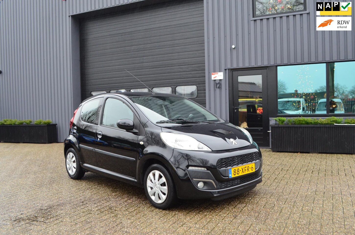 Peugeot 107 - 1.0 Active | Airco | Dealer onderhouden | Elek pakket - AutoWereld.nl