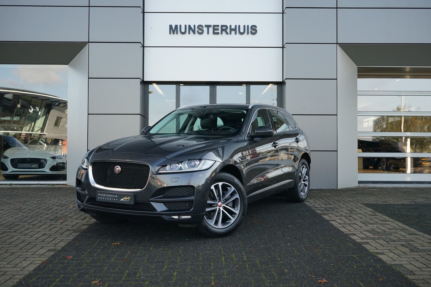 Jaguar F-Pace - 3.0 S/C Portfolio AWD 35t - Voorstoelen verwarmd - Keyless entry - - AutoWereld.nl