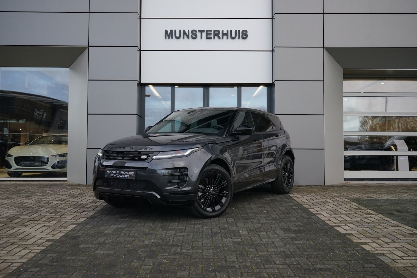 Land Rover Range Rover Evoque - 1.5 P270e PHEV AWD Dynamic SE Limited Edition - 5 jaar garantie - Elektrisch glazen panora - AutoWereld.nl