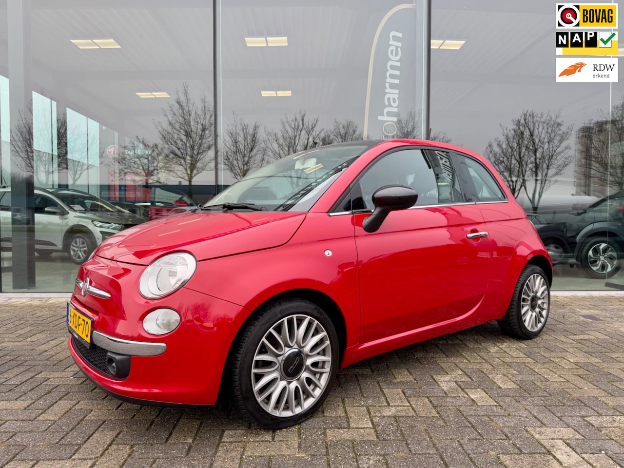 Fiat 500 - 0.9 TwinAir Turbo Cult 0.9 TwinAir Turbo Cult, Panoramadak, Parkeersensoren, Climate controle, 1e eigenaar, NAP - AutoWereld.nl