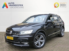 Volkswagen Tiguan - 1.5 TSI R-Line / Led / 19 Inch / Trekhaak / BOVAG garantie