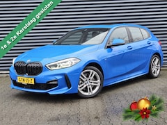 BMW 1-serie - 118i M Sport Dealer O.H Misanoblauw | Panodak | Keyless | Trekhaak Afn | Camera | Apple Ca