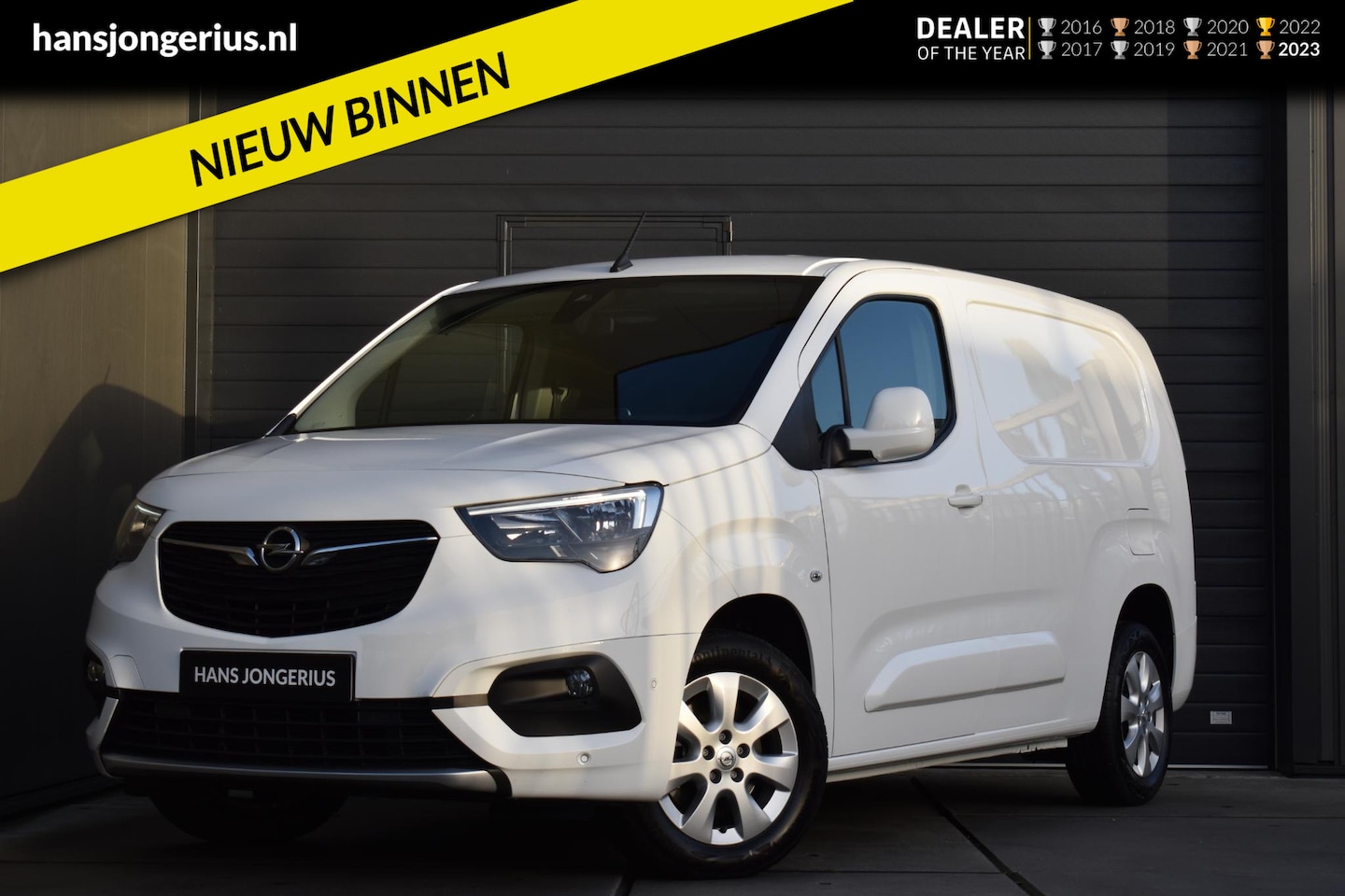 Opel Combo - 1.5D L2H1 Innovation | CAMERA | NAVI | ADAPT. CRUISE CONTROL | STUUR/STOELVERWARMING | AIR - AutoWereld.nl