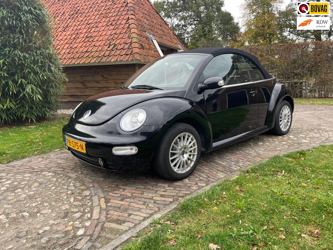 Volkswagen New Beetle Cabriolet - 1.6-AIRCO-NIEUWE KAP-PDC-LEER-STOELVERW- - AutoWereld.nl