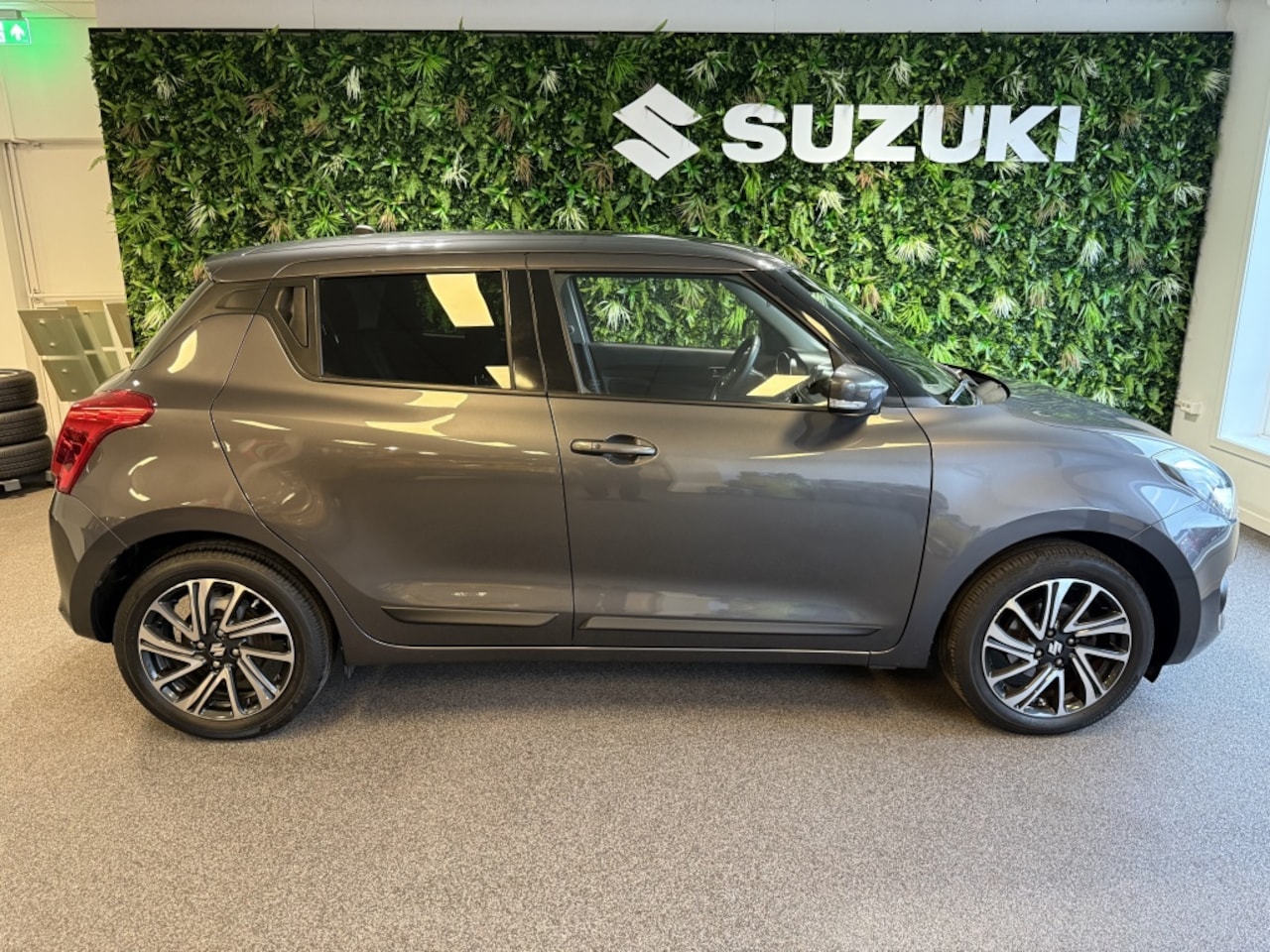 Suzuki Swift - 1.2 Style Smart Hybrid Fabr.g 1.2 Style Smart Hybr - AutoWereld.nl