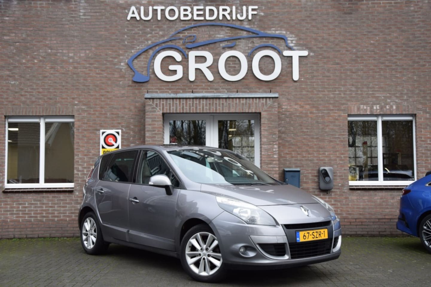 Renault Scénic - 1.6 Parisienne E85 1.6 PARISIENNE E85 - AutoWereld.nl