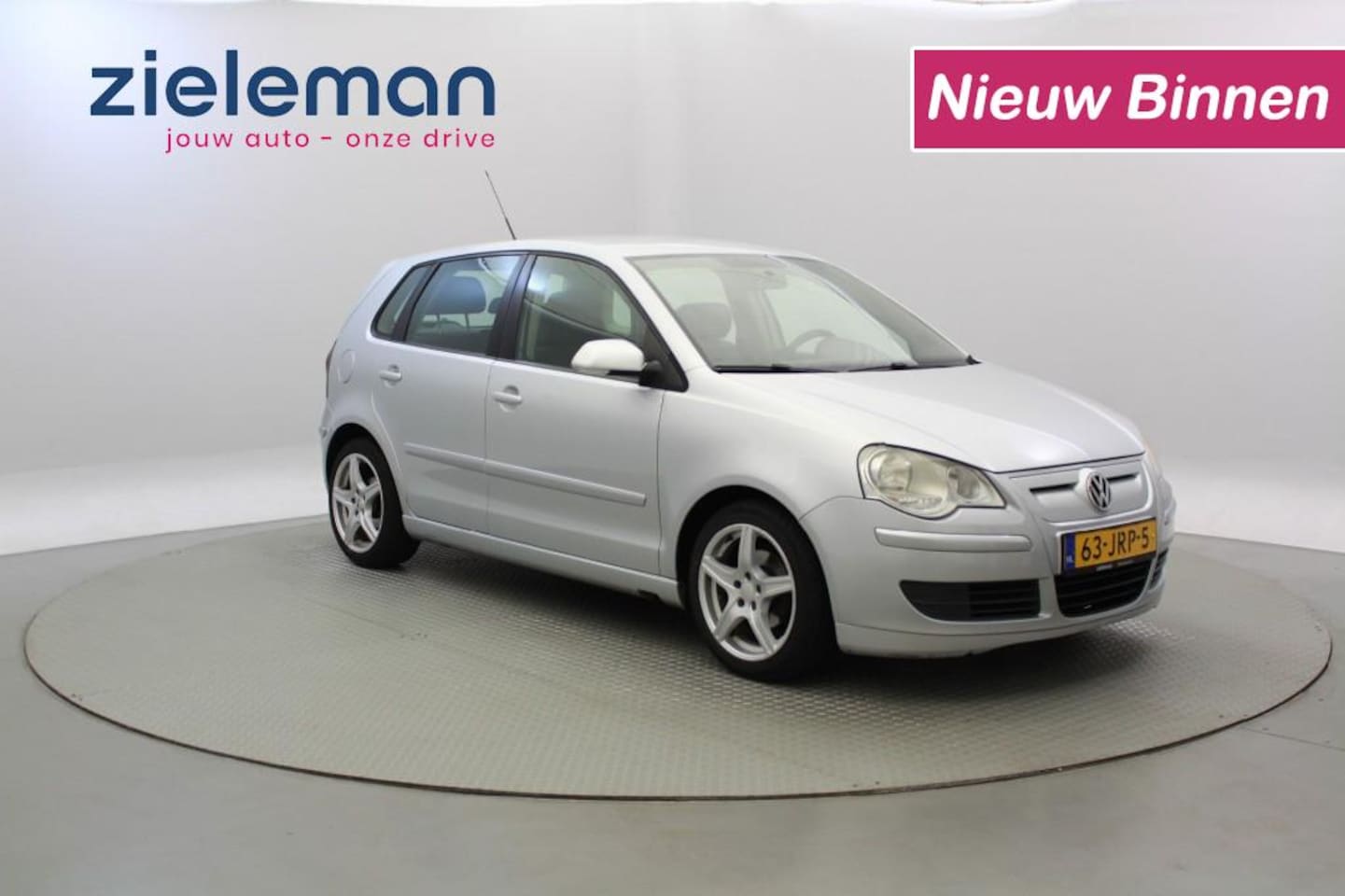 Volkswagen Polo - 1.4 TDI Comfortline 5 Deurs - Airco - AutoWereld.nl