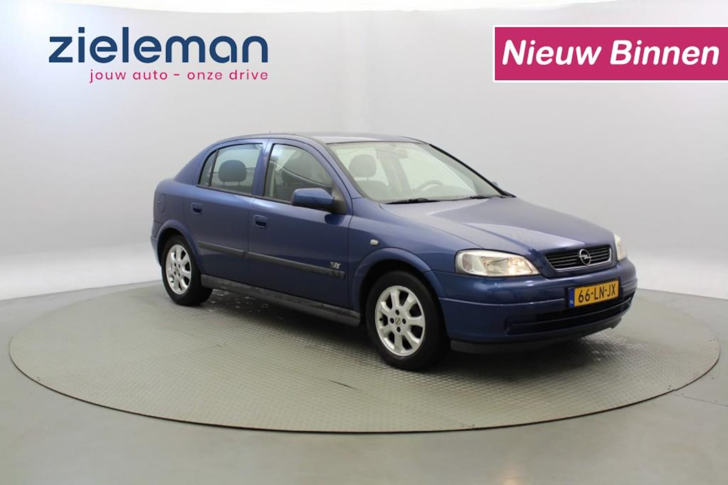 Opel Astra - 1.6 Njoy - Airco, Trekhaak - NAP - AutoWereld.nl