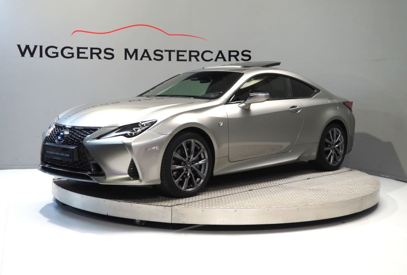 Lexus RC - 300h F Sport Line 300H 223 PK F SPORT LINE, Sch.dak, Leder, Nieuw model! - AutoWereld.nl