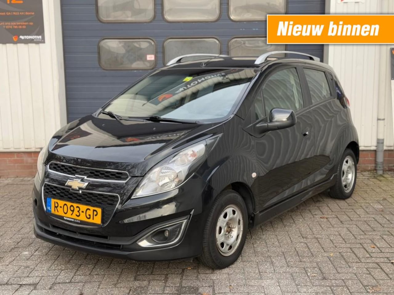 Chevrolet Spark - 1.2 16V LTZ / AIRCO / NAVIGATIE / BLUETHOOT / PDC ACHTER - AutoWereld.nl