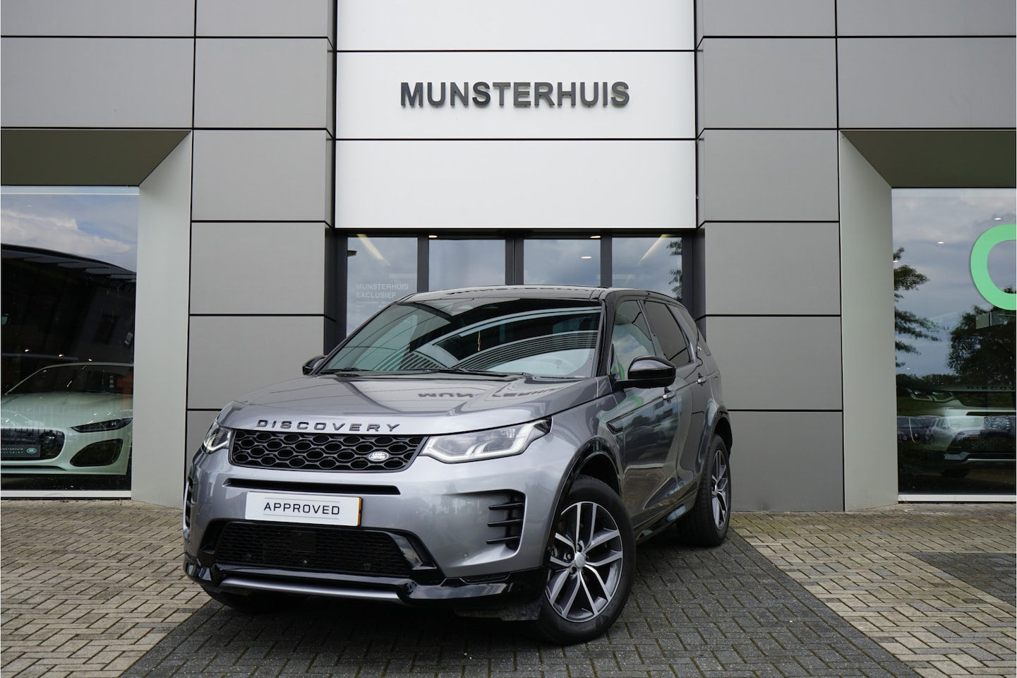 Land Rover Discovery Sport - Land Rover Discovery Sport P300e PHEV AWD Dynamic SE - 3D Surround Camera - Driver Assist - AutoWereld.nl