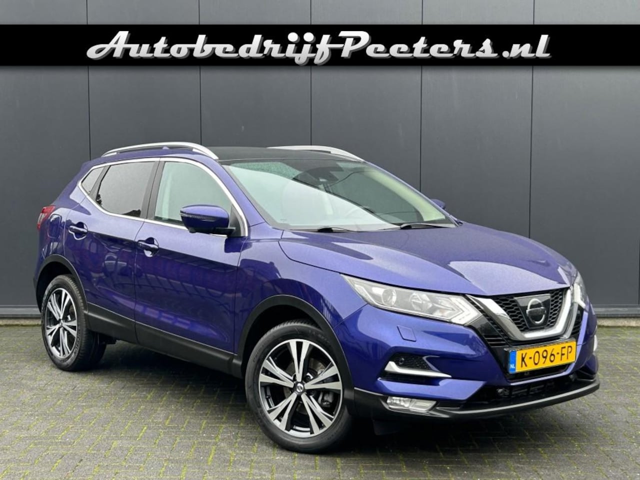 Nissan Qashqai - 1.2 Automaat P-dak Navigatie Cruise Camera PDC Trekhaak - AutoWereld.nl