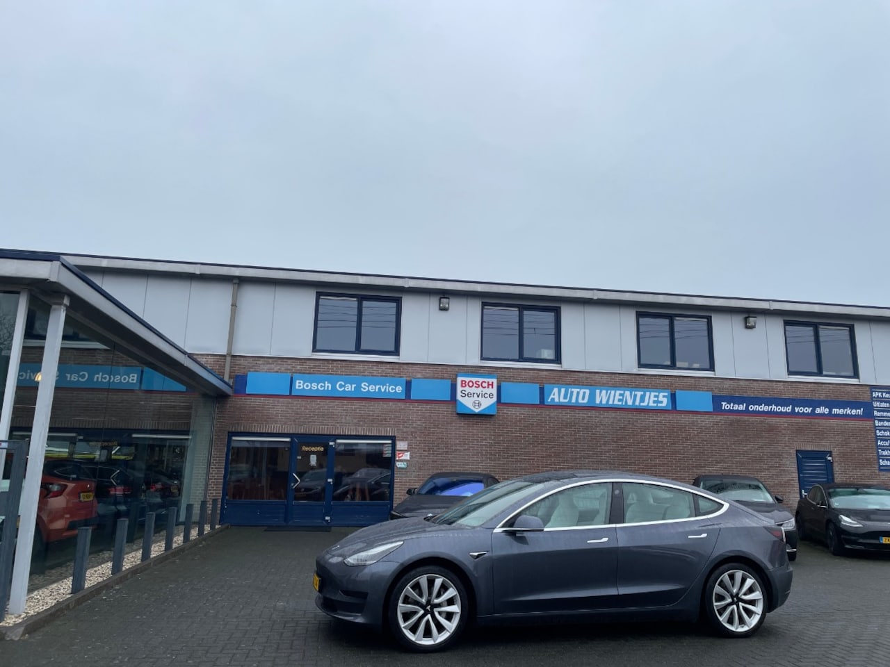 Tesla Model 3 - Standard RWD Plus 60kWh | SOH 87% | Leer | Pano - AutoWereld.nl