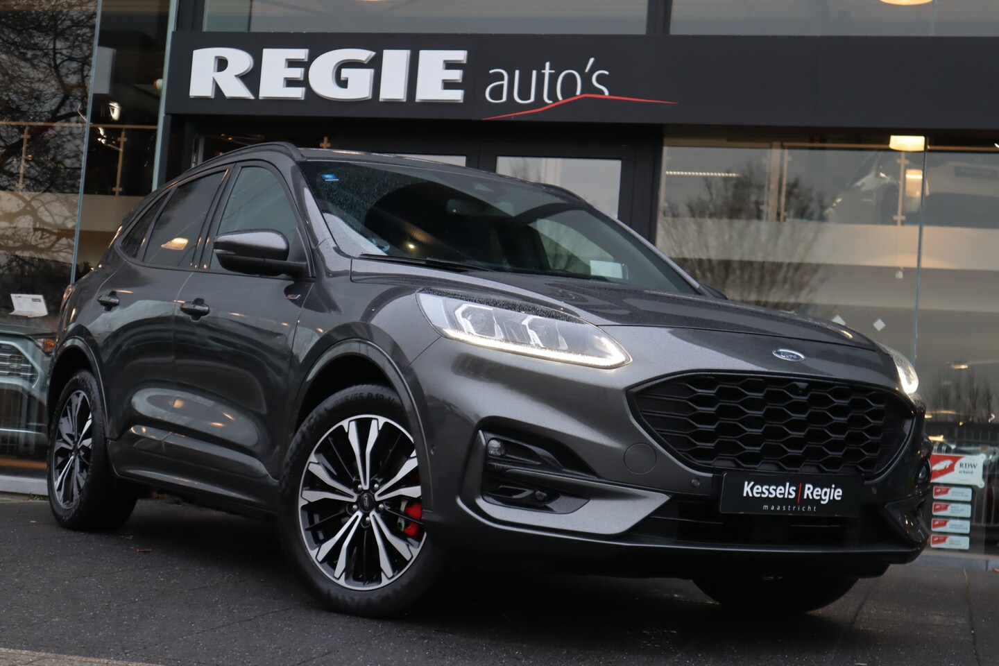 Ford Kuga - 2.5 PHEV ST-Line X Navi B&O LED Camera ACC - AutoWereld.nl