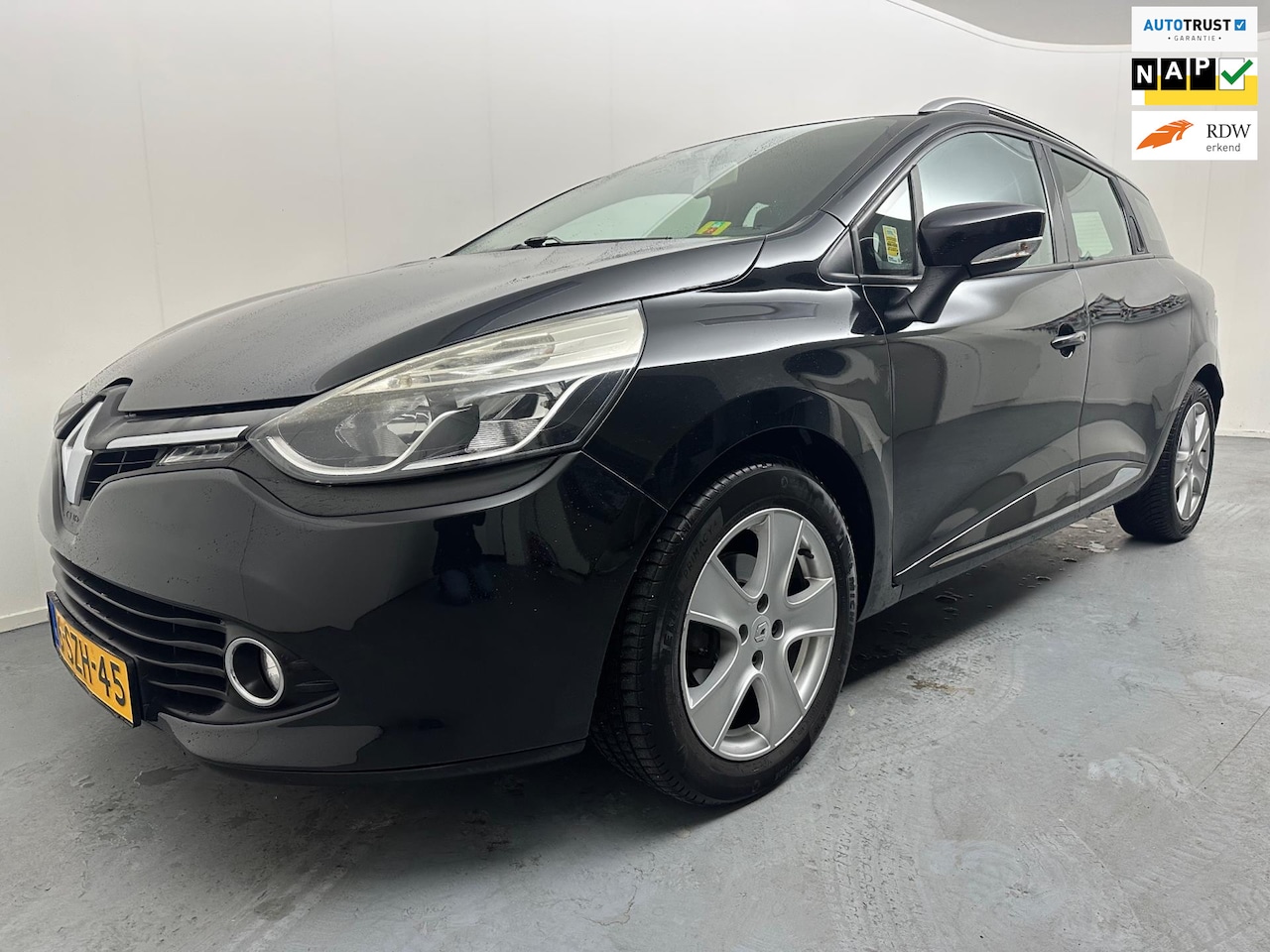 Renault Clio Estate - 0.9 TCe Expression # Airco # 1e eigenaar # NAP # PDC # Lmv - AutoWereld.nl