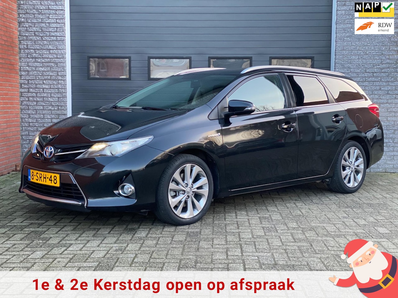 Toyota Auris Touring Sports - 1.8 Hybrid Lease 2e EIG / NAVI - AutoWereld.nl