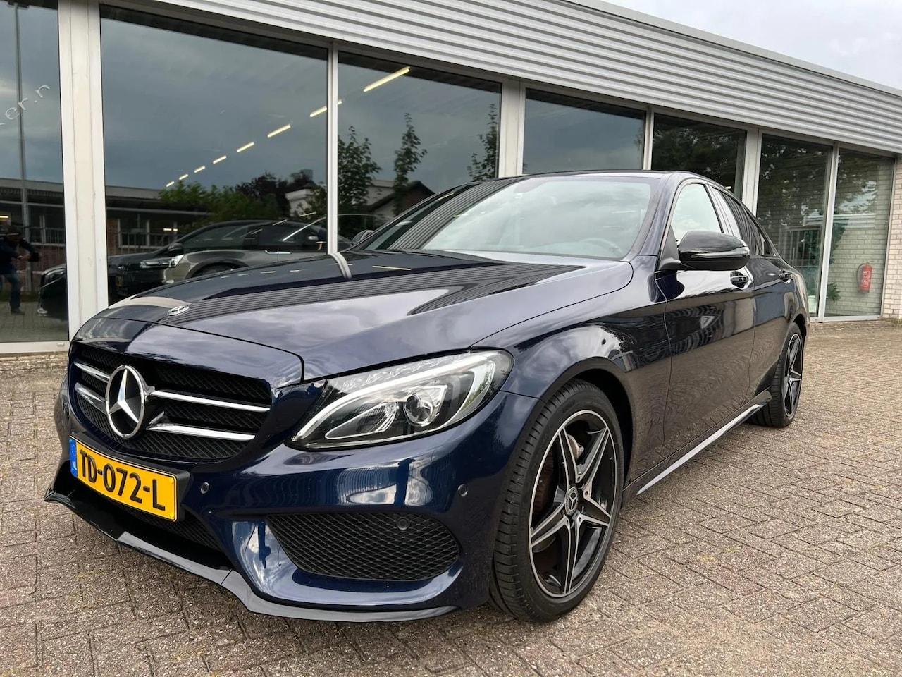 Mercedes-Benz C-klasse - 180 AMG, Automaat, Burmeister,Trekhaak - AutoWereld.nl