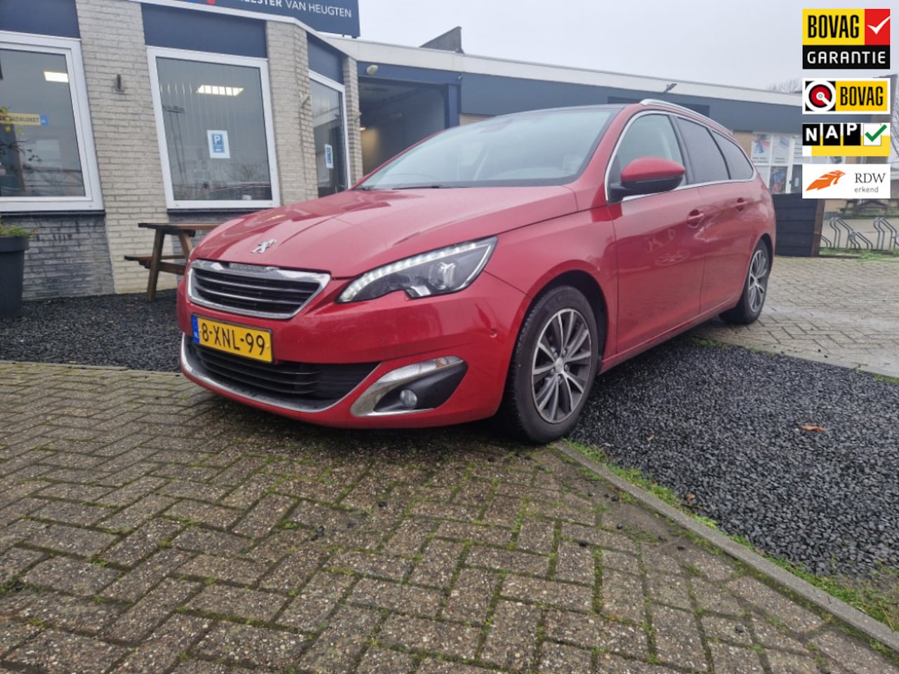 Peugeot 308 SW - 1.2 e-THP Allure 1.2 e-THP Allure - AutoWereld.nl